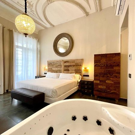 Akla Hotel Badajoz Esterno foto
