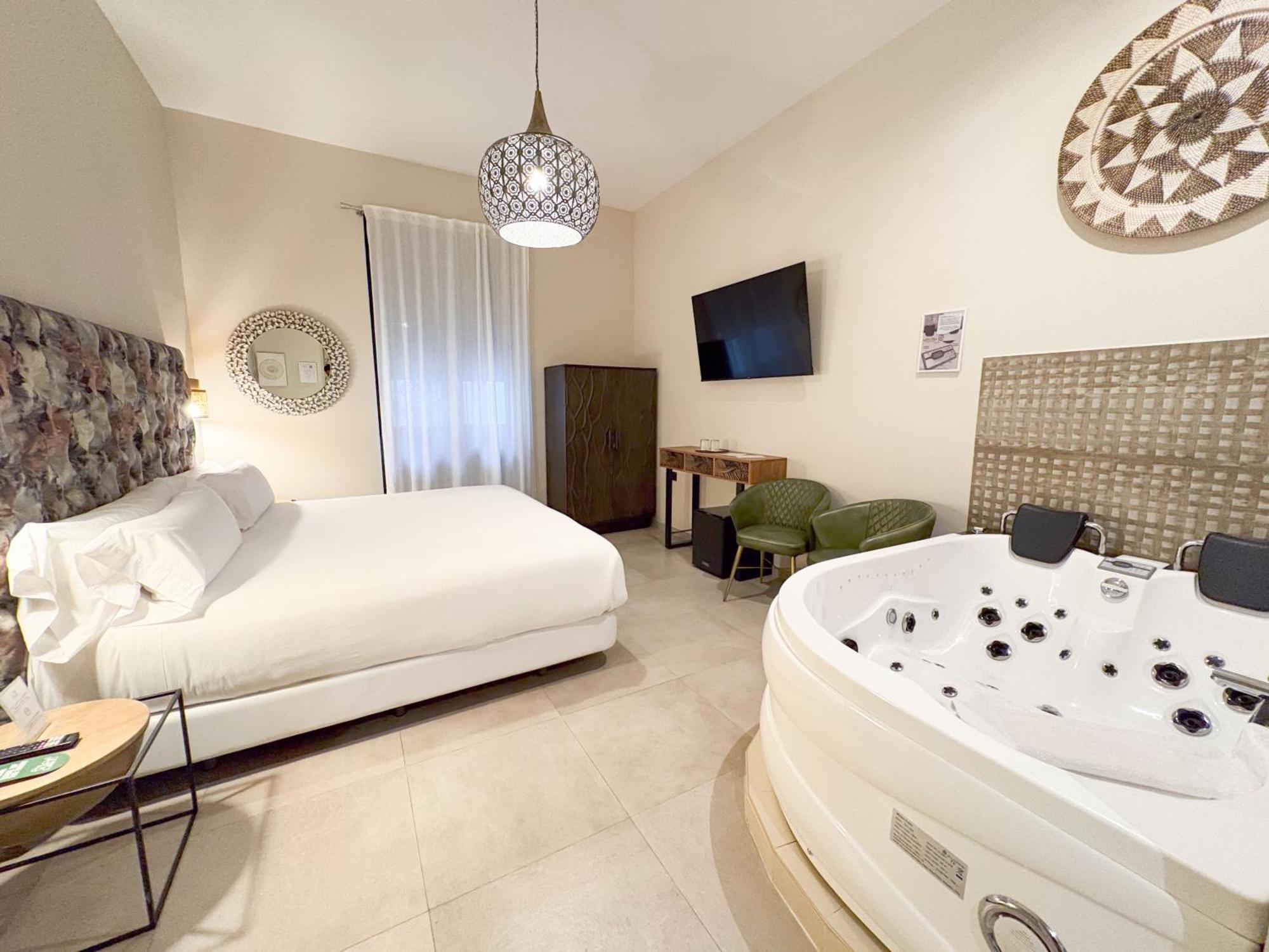 Akla Hotel Badajoz Esterno foto