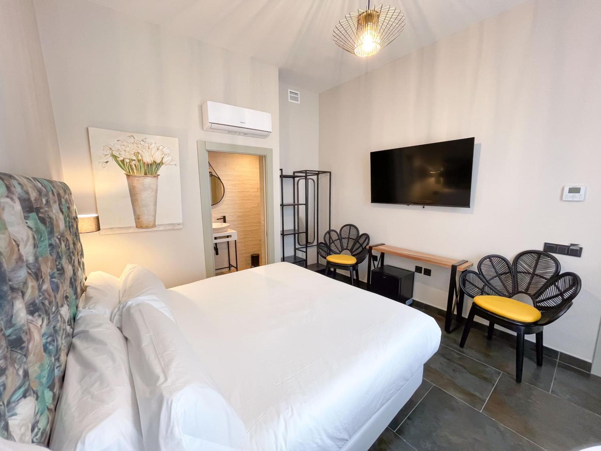 Akla Hotel Badajoz Esterno foto