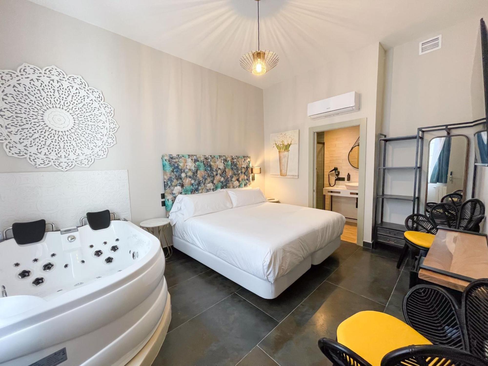 Akla Hotel Badajoz Esterno foto